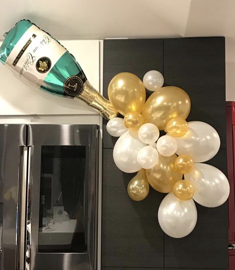 Balloon Champagne Bottle, Balloon Champagne Bubbles, Champagne Balloons Bubbles, Champagne Bottle Balloon Decoration, Champagne Bottle Balloons, Champagne Tasting Party, Champagne Balloon Decor, Champagne Birthday Ideas, Cheers Balloons