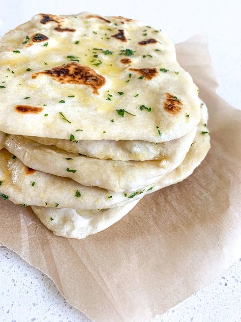 Naan Recipe Without Yogurt, Sourdough Explained, Sourdough Naan Recipe, Sourdough Naan Bread Recipe, Sourdough 101, Sourdough Naan, Recipes With Naan Bread, Quick Pizza, Easy Sourdough