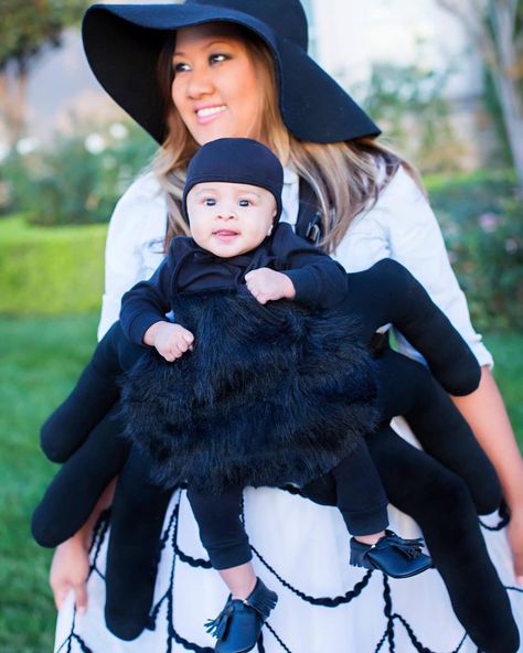 Black spider costume, baby costumez, spider web, tarantula costume, wearable costume, baby carrier costume Costumes With Baby Carrier, Baby Spider Costume, Halloween Costumes With Baby, Baby Carrier Costume, Costumes With Baby, Spider Halloween Costume, Spider Baby, Babys 1st Halloween, Spider Costume