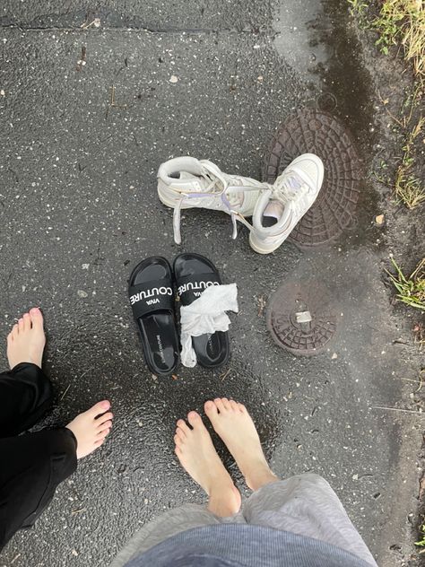 #friends #friendship #friendshipgoals #aesthetic #recipe #tiktok #rain #rainaesthetic #fun #gardening #trendy #bff #summer #summeraesthetic #summerstyle #rainyday Walking Barefoot, Best Friend Pictures, Adidas Yeezy Boost, Casual Style Outfits, Friend Pictures, Womens Flip Flop, Summer Aesthetic, Adidas Sneakers, Casual Style