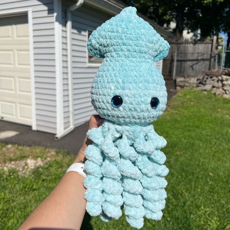 crochet toys Things To Crochet With Blue Yarn, Crochet Blue Amigurumi, Free Crochet Patterns For Kids, Crochet Spongebob, Crochet Patterns For Kids, Crochet Stuffy, Sell Crochet, Crocheted Octopus, Jumbo Crochet