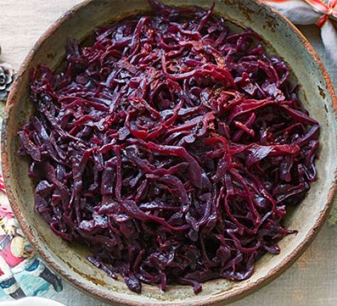 Red cabbage with port, prunes & orange Spiced Red Cabbage, Cooked Red Cabbage, Red Cabbage With Apples, Red Cabbage Recipes, Braised Red Cabbage, Braised Cabbage, Cooked Cabbage, Bbc Good Food, Winter Vegetables