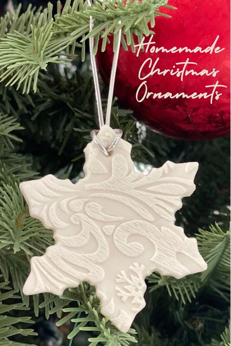 Baking Soda Dough, Haunted Christmas, Dough Christmas Ornaments, Pinecone Decor, Salt Dough Christmas Ornaments, Homemade Christmas Ornaments, Clay Christmas Decorations, White Christmas Ornaments, Diy Christmas Tree Ornaments