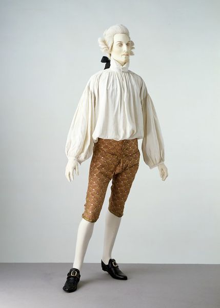 Shirt (c. 1750-1800) “The shirt was an item of underwear in the 18th century. Its purpose was to protect the outer clothing from the body in an age when daily bathing was not a common practice.” Big Wigs, 18th Century Mens Fashion, Men Linen Shirt, 18th Century Dress, Rococo Fashion, 18th Century Costume, 18th Century Clothing, 18th Century Fashion, Century Clothing