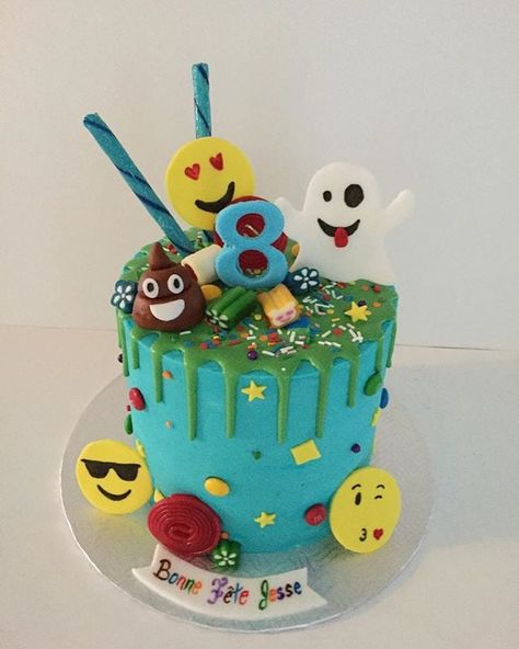 Birthday Cake Ideas For Kids, Emoji Base, The Best Birthday Cake, Emoji Birthday Cake, Best Birthday Cake, Emoji Cake, Emoji Birthday Party, Frozen Birthday Cake, Emoji Birthday