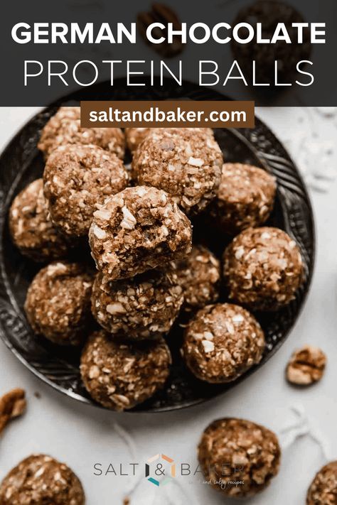 Cake Protein Balls, Healthy Protein Desserts, Snack Quick, Protein Balls Recipe, Chocolate Protein Balls, Protein Balls Healthy, Nutrition Goals, Clean Simple Eats, Energy Bars Recipe