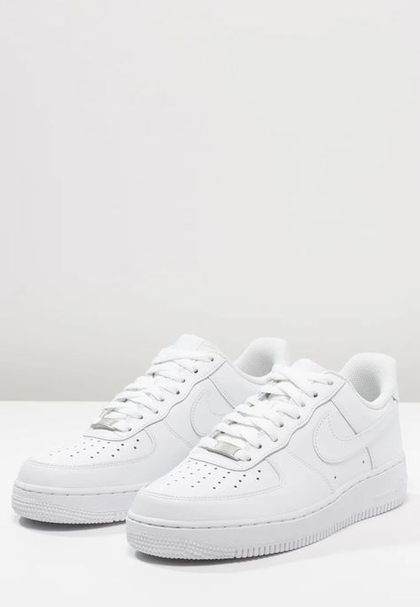 White Air Force Ones, Buty Marki Nike, White Air Forces, White Air Force 1, Nike Air Force 1s, Nike Shoes Air Force, Blue Jordans, Nike Airforce 1, White Nike Shoes