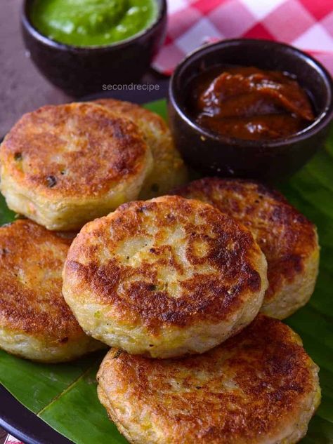 Raw banana cutlets Banana Recipes Indian, Tiffin Recipes, Vegetable Cutlets, Vegetarian Starters, Tiffin Recipe, Raw Banana, Breakfast Easy, Cutlets Recipes, Popular Snacks