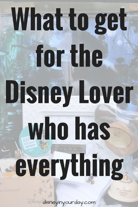 Give Gifts from Mickey this holiday! - Disney in your Day Disney Gift For Teacher, Disney Birthday Gifts, Disney Lover Gift Ideas, Disney Gift Ideas, Disney Gifts For Adults, Disney Room, Gifts For Disney Lovers, Disney World Christmas, Disney Christmas Shirts