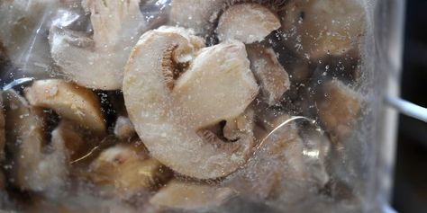 The Secret to Freezing Mushrooms for Fresh Flavor Anytime Can You Freeze Mushrooms, Freezing Mushrooms, Freezing Garlic, How To Store Mushrooms, Health Benefits Of Mushrooms, Mushroom Benefits, Boiled Corn, How To Cook Mushrooms, Dinners To Make