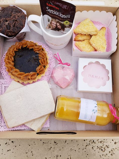 Box Desayunos, Box Dulces, Box Dulce, Coffee Love, Happy Birthday To You, Cheese Board, Mousse, Cheese, Cake