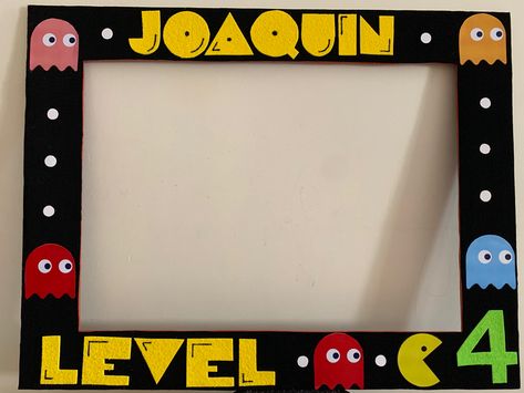 Pacman Theme Party, Pacman Birthday Party Decorations, 80s Photobooth, Pac Man Trunk Or Treat Ideas, Pacman Decor, Pacman Decorations, Pac Man Decorations, Pac Man Birthday Party, Pacman Birthday Party