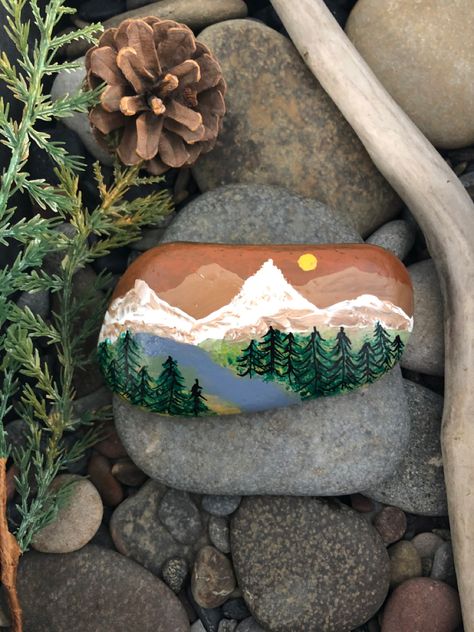 Painted Rock Landscape, Mountain Painting On Rock, Painted Rock Mountain Scene, Painted Rock Mountain, Painted Rocks Landscape, Rock Painting Mountains, Abstract Rock Painting, Spring Rocks, Wrapped Rocks