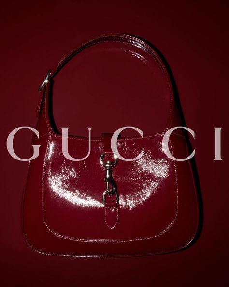 Burgundy Aesthetic, Accessory Inspo, Fashion Trend Forecast, Guccio Gucci, Gucci Fashion, Blue Flames, Red Aesthetic, Star Girl, Gucci Jackie Bag