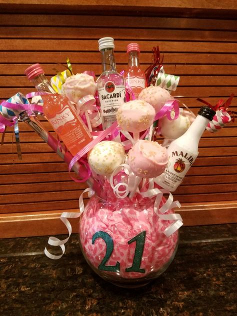 21st Birthday Mini Bottle Bouquet, 21st Birthday Bouquet Alcohol, 21st Birthday Centerpiece Ideas, 21st Bday Gift Ideas For Her, 21 Birthday Centerpiece Ideas, 21 Birthday Gift Ideas Girl, 21 Birthday Basket For Her, Mini Alcohol Bouquet, Cute 21st Birthday Gifts