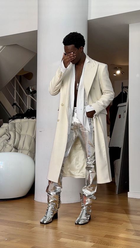 Wisdom Kaye God Outfits, Matrix Fashion, Wisdom Kaye, Best Dressed Man, Img Models, Avant Garde Fashion, Black Men Fashion, Nyc Fashion, Fashion Design Clothes