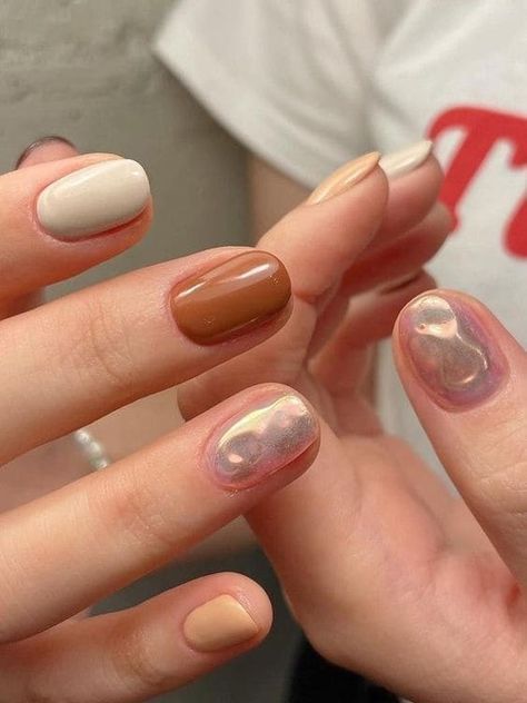 Brown And Beige Nails, Fall Nails Orange, Brown Nail Designs, Nailart Ideas, Brown Nail Art, French Tip Manicure, Brown Nail Polish, Orange Nail Designs, Brown Nail