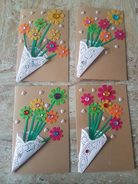 Mothers Day Crafts Preschool, Mothers Day Cards Craft, May Crafts, Spring Crafts For Kids, Mothers Day Crafts For Kids, Aktivitas Montessori, Daycare Crafts, Classroom Crafts, Sunday School Crafts