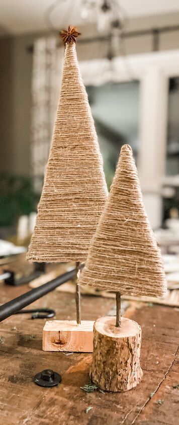 Easy Diy Christmas Tree, Twine Wreath, Cardboard Christmas Tree, Twine Crafts, Tree Tutorial, Wood Spool, Tree Craft, Christmas Crafts To Make, Christmas Crafting