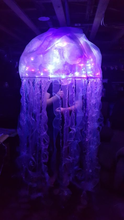 Jellyfish costume Jellyfish Umbrella, Jellyfish Halloween Costume, Jellyfish Halloween, Bioluminescent Jellyfish, Ariel Halloween, Winter Light Festival, Jellyfish Costume, Fish Costume, Light Festival