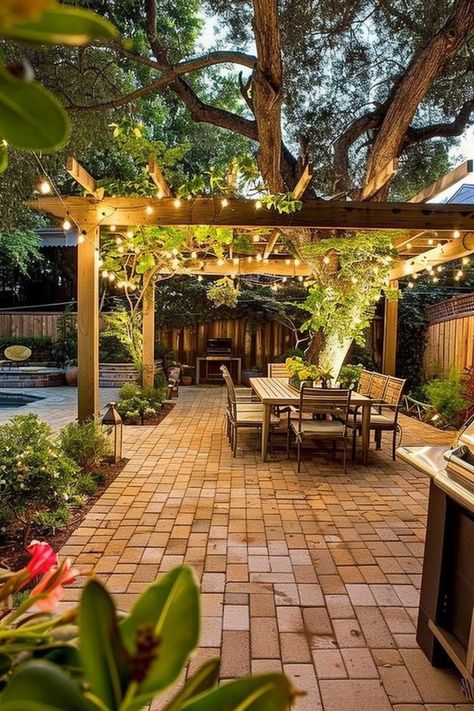 Backyard Patio Ideas: Perfect Outdoor Living - Quiet Minimal Nice Patio Ideas Backyards, Big Patio Ideas, Big Backyard Design, Big Backyard Ideas, Homes Design Ideas, Outdoor Living Deck, Backyard Patio Ideas, Outdoor Gathering Space, Backyard Design Ideas