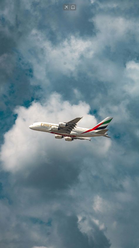 Plane Profile Picture, Emrites Plane, Emirates A380 Wallpaper, Emirates Airline Wallpaper, Airoplen Photo, Airbus A380 Wallpaper, Emirates Wallpaper, A380 Wallpaper, Aeroplane Photography