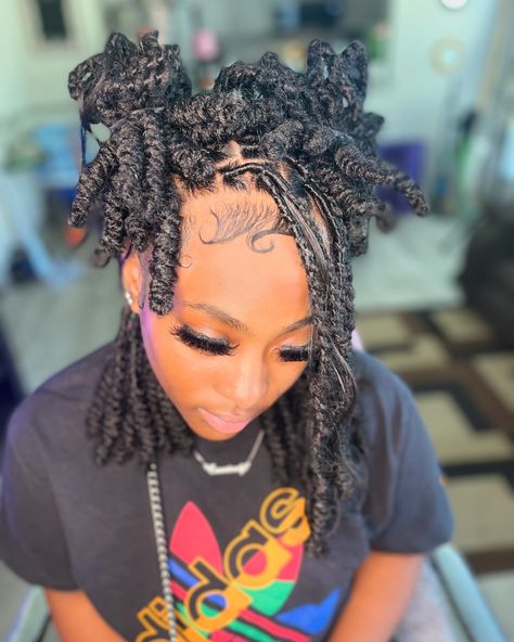 🔴Schedule this look under 18 inch Soft Locs. 🔴Add On: Mastermix boho +Barrel Knots Style. Click the 🔗 . . #jaxbraider #jacksonvillebraids #duvalbraids #904braids #softlocs #barrelknot #barrelltwists #jaxbraids #jaxlocs #locs Jumbo Plaits, Boho Soft Locs, 4 Braids, Boho Locs, Soft Locs, Butterfly Locs, Pretty Braided Hairstyles, Locs Hairstyles, Loc Styles