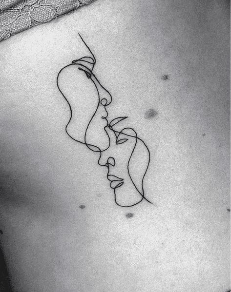 Kissing Silhouette Tattoo, Fine Line Kiss Tattoo, Two People Kissing Tattoo, Side Profile Line Tattoo, Forehead Kiss Tattoo, Kiss Tattoo Ideas, Kiss Tattoo Design, Kiss Tattoo On Neck, Kissing Tattoo