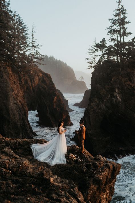 Henry Tieu, Eloping Ideas, Cliffside Elopement, Elopement Outfit, Destination Wedding Cost, Oregon Coast Elopement, Oregon Coast Wedding, Coast Elopement, Oregon Beaches