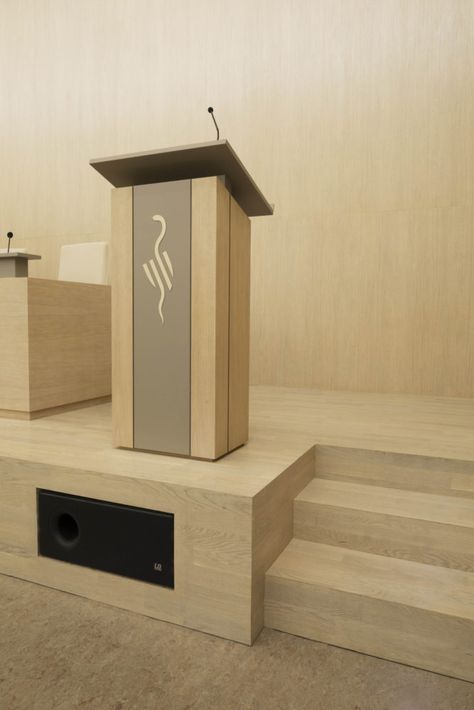 Modern Podium Design, Podium Design Architecture, Church Pulpit, Podium Design, Auditorium Design, Design University, Church Interior Design, University Architecture, Church Furniture