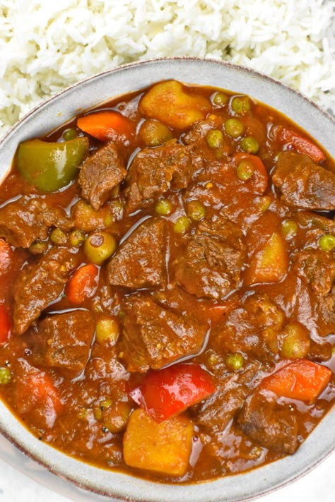 Filipino Beef Caldereta - GypsyPlate Beef Kaldereta Recipe, Filipino Beef Recipes, Kaldereta Recipe, Caldereta Recipe, Phillipino Food, Beef Caldereta, Easy Filipino Recipes, Filipino Food Recipes, Beef Steak Recipes