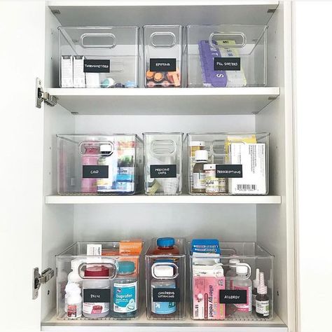 Whether you live alone or have a family, these medicine cabinet organization tips will help you organize your bathroom cabinets. Diy Bathroom Storage Ideas, Bathroom Closet Organization, Medicine Cabinet Organization, Organize Your Bathroom, Bathroom Cabinet Organization, Live Alone, Home Edit, Diy Bathroom Storage, Medicine Organization