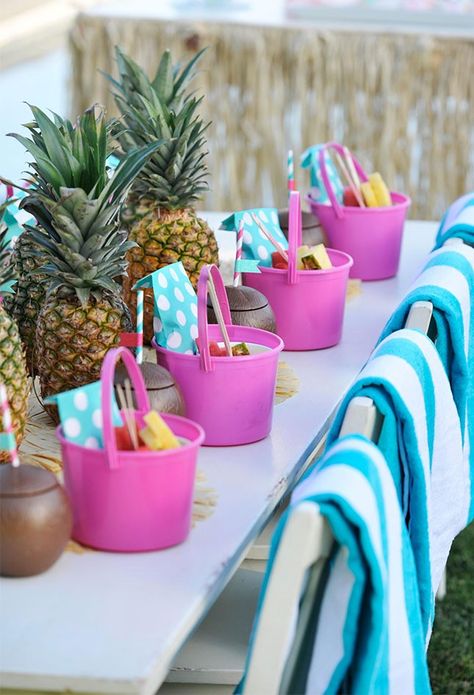 Goodie bags are kind of the best part of any party. Pool Party Centerpieces, Pool Party Diy, Pool Party Food, Pool Party Ideas, Pool Party Games, Mermaid Pool, Pool Party Themes, Pool Party Kids, Pool Party Favors