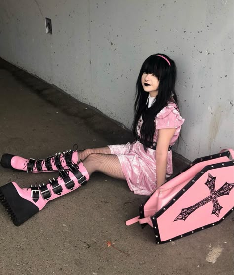 Pink Goth Outfits Pastel Grunge, Pink Emo Clothes, Pink Black Outfit Aesthetic, Girly Alt Outfits, Pink Vampire Outfit, Pink Gothic Outfits, Pink Trad Goth, Pink Egirl Outfits, Pink Goth Fashion