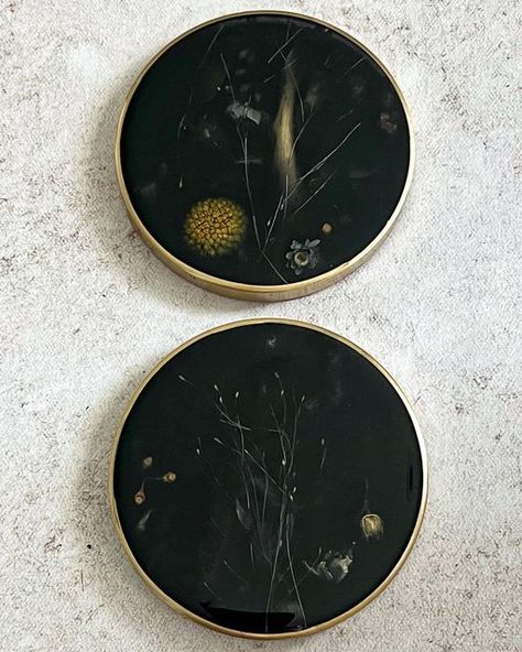 Black Resin With Flowers, Handmade Black Resin Necklaces, Black Resin Coasters, Pressed Flower Art Black Background, Elegant Black Resin Earrings, Louise Nevelson, Floral Preservation, Resin Flowers, Kitchen Makeover