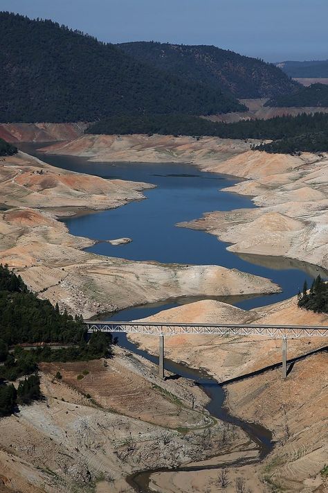 Before and After Photos of California's Drought Are Staggering to See California Drought, Water Scarcity, Health World, Sensory Overload, Meteorology, After Photos, Our World, Mother Nature, Indonesia