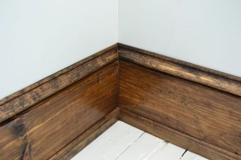 27 Baseboard Styles and Molding Ideas for Your House - Remodel Or Move Farmhouse Trim Moldings, Farmhouse Trim Baseboards, Farmhouse Baseboards, Rustic Trim, Baseboard Ideas, Downstairs Ideas, Farmhouse Trim, White Baseboards, Wood Baseboard