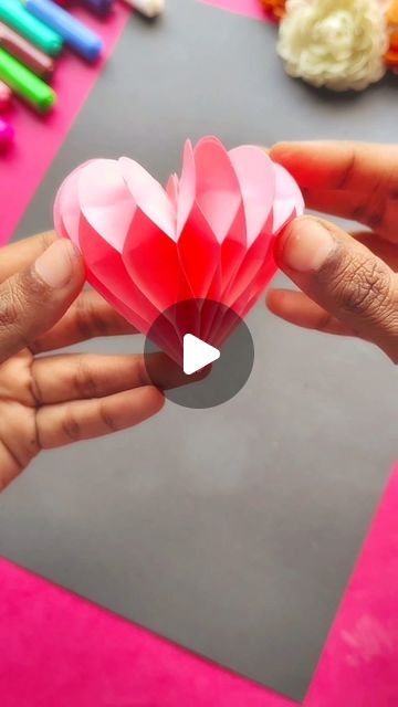 3d Heart With Paper, Diy 3d Hearts Out Of Paper, How To Make A 3d Heart, 3d Heart Paper, 3d Hearts Out Of Paper, Heart Crafts Kids, 3d Hearts, Queen Cosplay, Higher Art