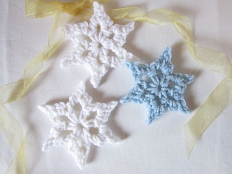 Free Crochet Snowflake Patterns, Crochet Christmas Ornaments Free Pattern, Crochet Star Patterns, Crochet Christmas Ornaments Free, Crochet Ornament Patterns, Snowflake Patterns, Crochet Snowflake, Crochet Applique Patterns Free, Simple Snowflake