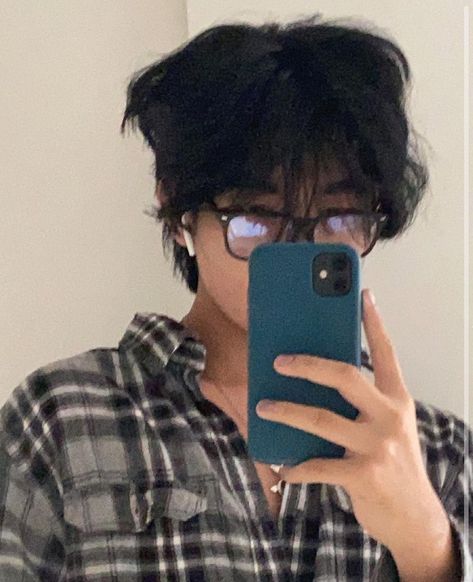 Cai Bots, Fine Guys, Gryffindor Aesthetic, Masc Women, Short Hair Tomboy, Boys Glasses, Diy Popsicle, Gamer Boy, Asian Guys