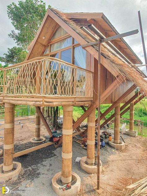 The Uses Of Bamboo In Construction Bamboo Building, Hut House, Tropical House Design, Bamboo House Design, Construction Engineering, Bamboo Structure, Bamboo Architecture, Bamboo Construction, A Frame House Plans