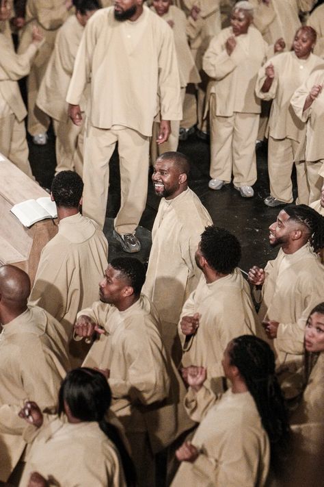 Sunday Service Outfit, Kim Kardashian Husband, Kanye West Outfits, Kim And Kourtney, Paris Vogue, Coachella 2019, Gospel Choir, Heaven Art, Yeezy Season