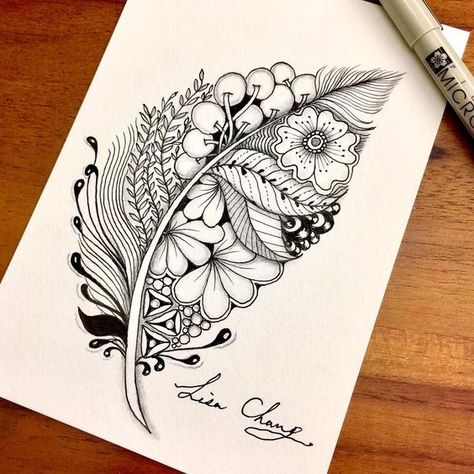 Feather Hand Drawn Zentangle Doodle Drawings. By Lisa Chang. Tato Mandala, Modele Zentangle, Stylo Art, Zentangle Kunst, Kraf Kertas, Feather Drawing, Arte Doodle, Desen Realist, Couple Drawing