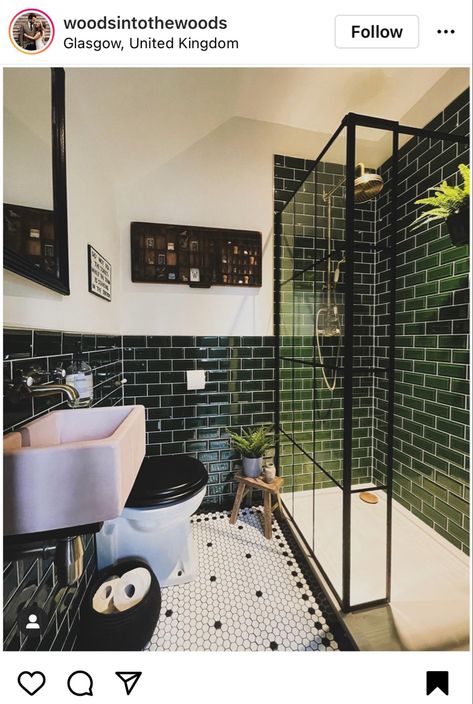 Dark En Suite Bathroom, Green Wet Room, Black And Green Tile Bathroom, Modern Victorian Decor Bathroom, Green Shower Bathroom Ideas, Small Bathroom Green Tile, Internal Bathroom No Windows, Black And Green Bathroom Ideas, Small Green Bathroom Ideas