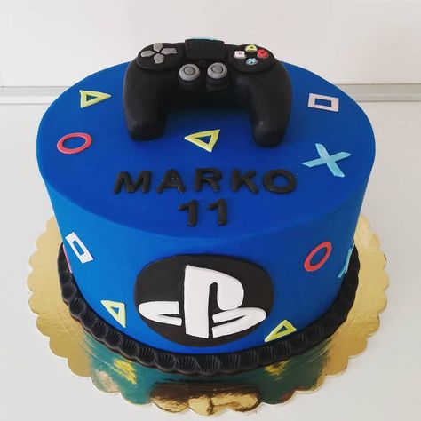 Ps4 cake - cake by Tortebymirjana - CakesDecor Ps4 Cake, Nintendo Cake, Playstation Cake, Video Game Cakes, 14th Birthday Cakes, 13 Birthday Cake, Lemon Dessert Recipes, Play Station, Boy Birthday Cake