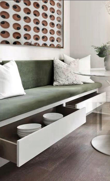 Modern Kitchen Sofa Trends 2024: Stylish & Comfy Seating Ideas Sofa Trends, Dining Room Banquette, Banquette Seating In Kitchen, Kitchen Sofa, Banquet Seating, Living Tv, Metal Bookcase, Seating Ideas, Booth Seating