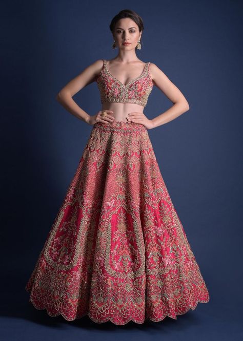 Kalki Fashion Lehenga, Reception Lehenga Bridal, Fashion Lehenga, Moroccan Motifs, Gown Party Wear, Reception Lehenga, Lehenga Designs Simple, Kalki Fashion, Indian Bride Outfits