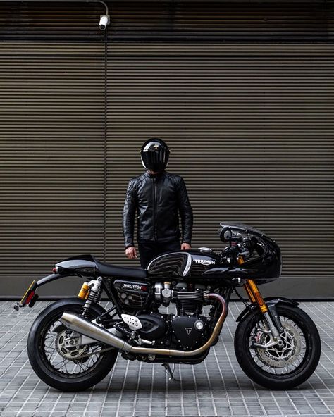 Thruxton Rs, Moto Guzzi Motorcycles, Triumph Thruxton, Cafe Racer Style, Motorcycle Photography, Biker Aesthetic, Bike Photoshoot, Honda Cb750, Cafe Racer Bikes