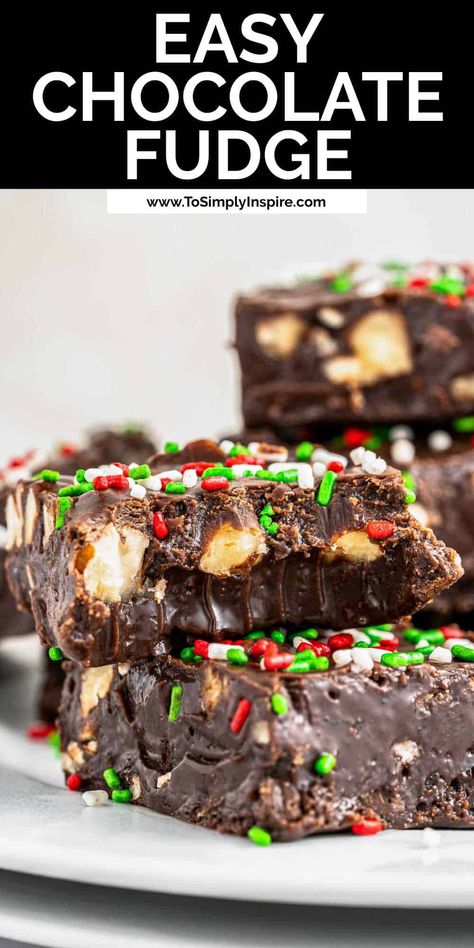 Homemade Chocolate Fudge, Chocolate Fudge Recipe, Easy Chocolate Fudge, Christmas Fudge, Fudge Recipes Chocolate, Fudge Recipes Easy, Fudge Easy, Fudge Recipe, Semi Sweet Chocolate Chips