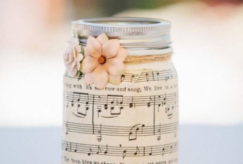 24 Creative Gifts for Music Lovers | Shutterfly Music Gifts Diy, Diy Teacher Christmas Gifts, Cheap Teacher Gifts, Gifts For Music Lovers, Piano Gifts, Teacher Gift Baskets, Kindergarten Gifts, Teachers Diy, Music Teacher Gifts